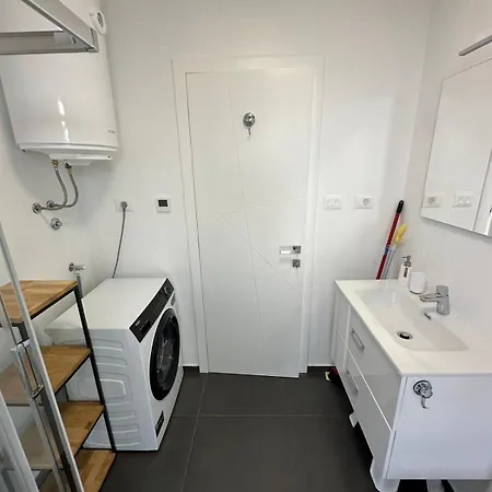 Seabay B2 Apartman *